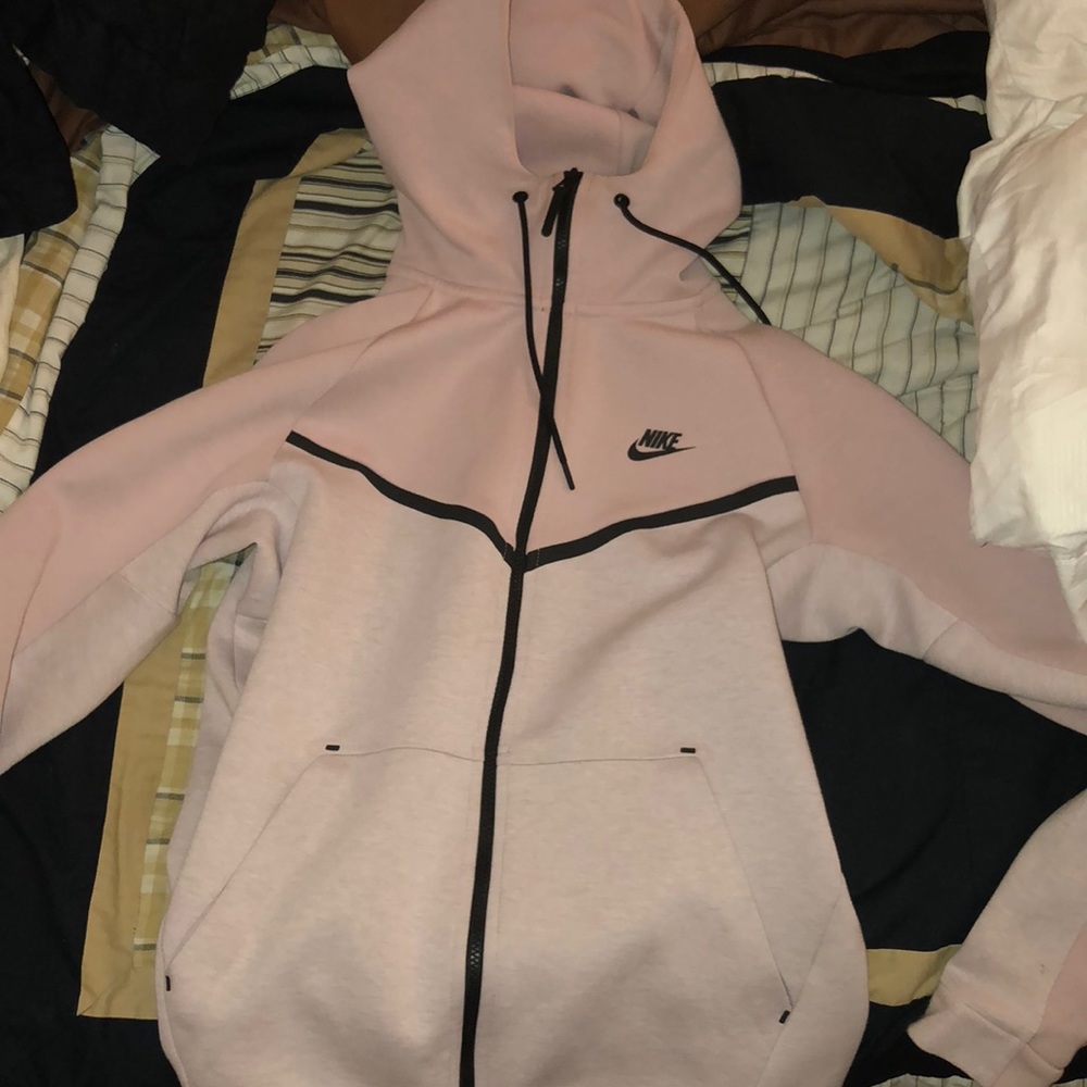 nike tech fleece jacket